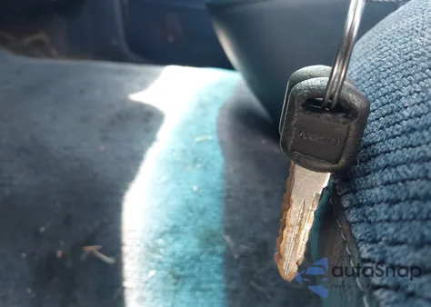 1998 Chevrolet K1500 Fleetside z USA, uszkodzony, nr VIN 1GCEK19R6WR131980